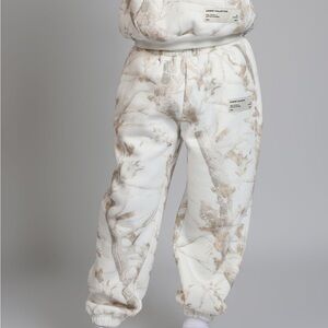 Comfrt Kids White Oak Joggers - Unisex - XL